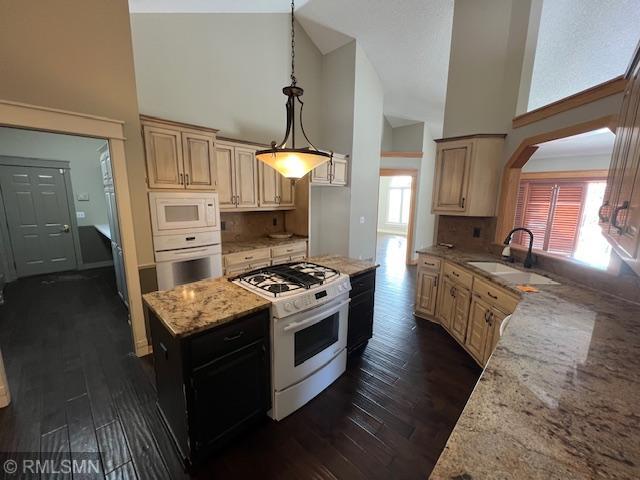 2005 Great Oaks Drive