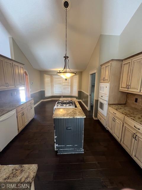 2005 Great Oaks Drive