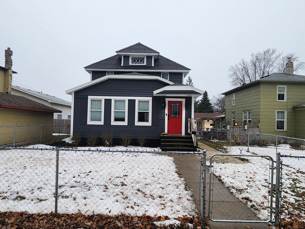 Photo of 408 W Main Street, Pipestone, MN 56164 (MLS # 7002535)