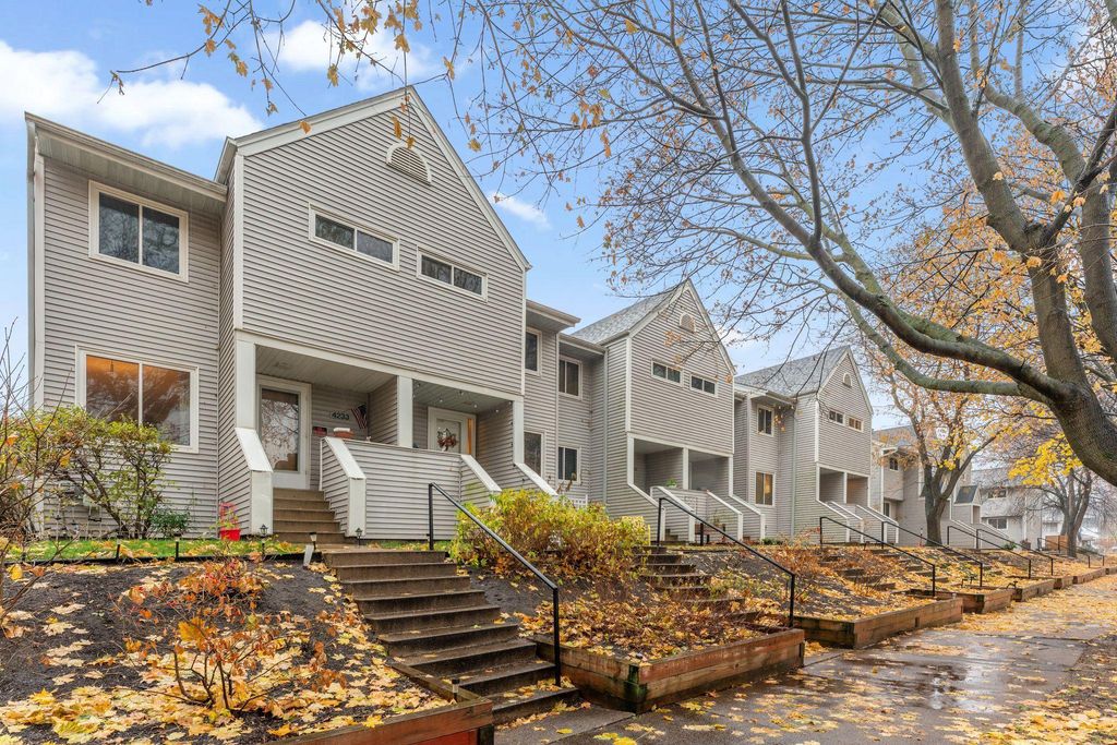 Photo of 4235 Pillsbury Avenue S #23, Minneapolis, MN 55409 (MLS # 6820869)