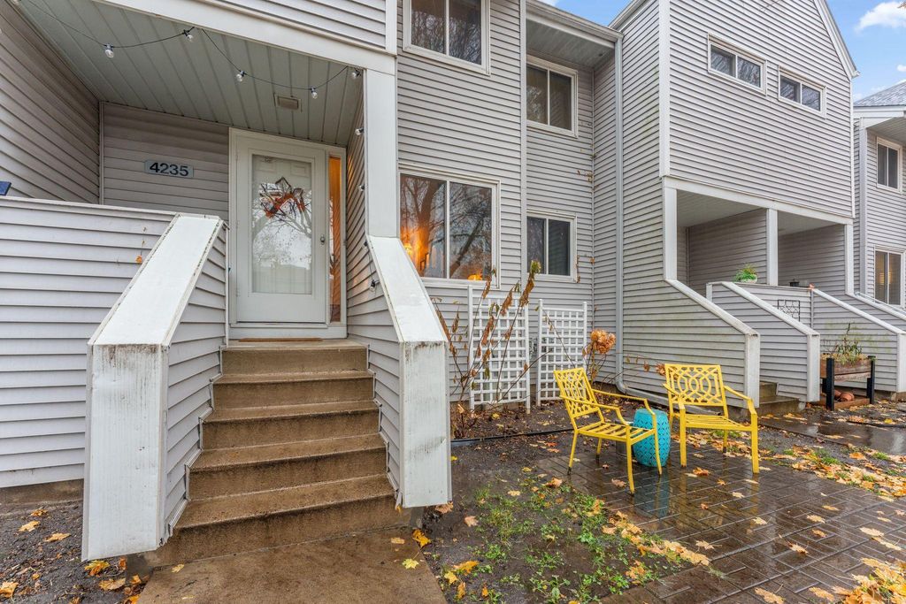 Photo of 4235 Pillsbury Avenue S #23, Minneapolis, MN 55409 (MLS # 6820869)