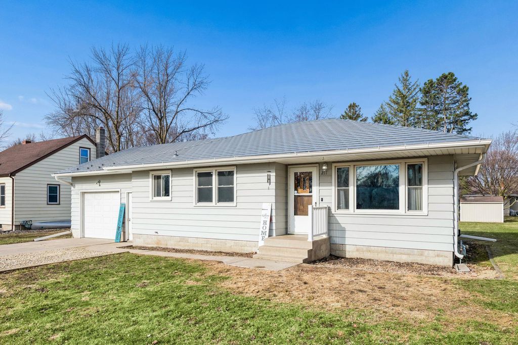 Photo of 211 Hickory Street S, Lester Prairie, MN 55354 (MLS # 7040961)