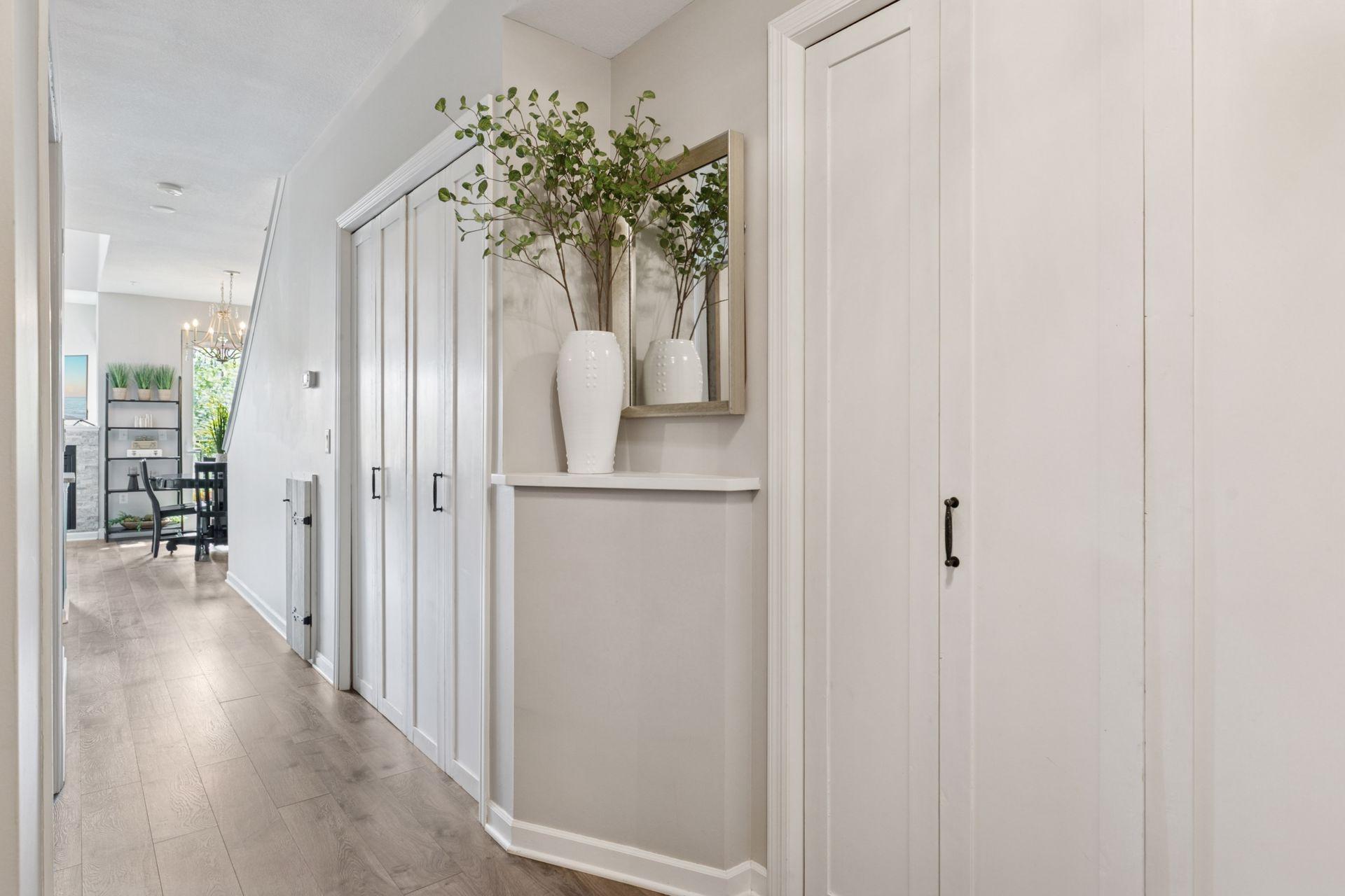 640 Main Street N 42