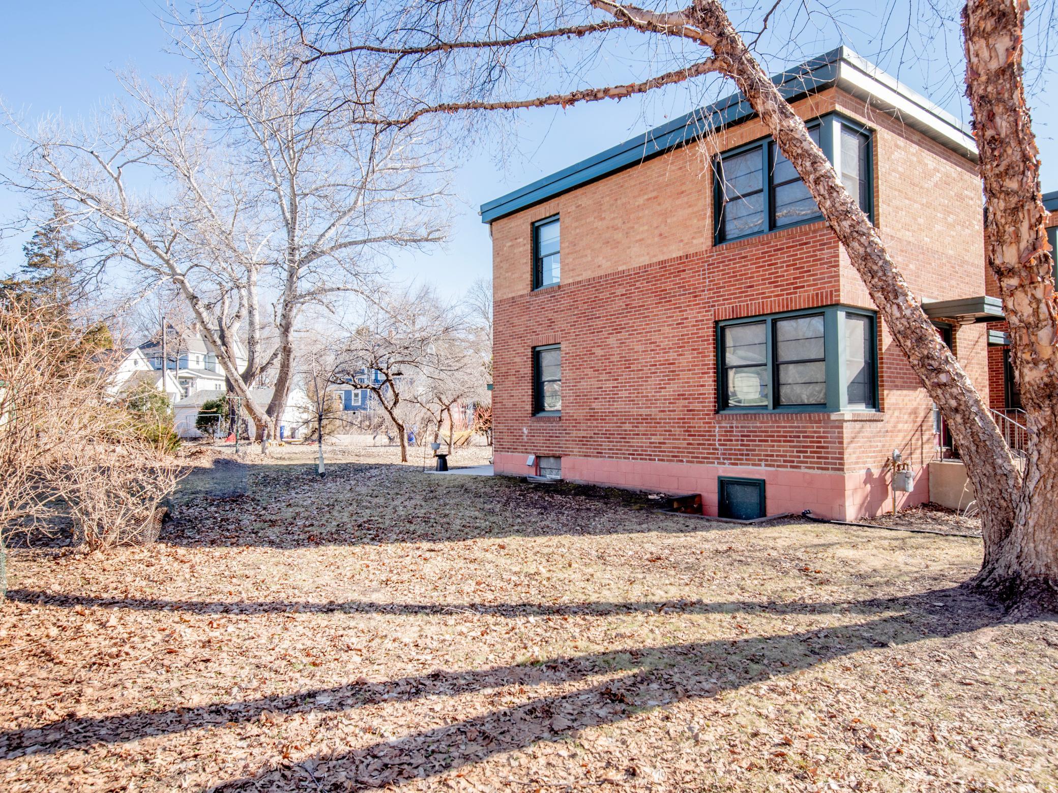 2263 Priscilla Street