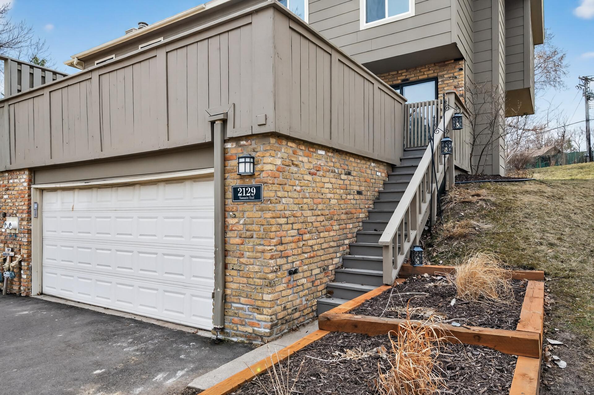 2129 Tamarin Trail