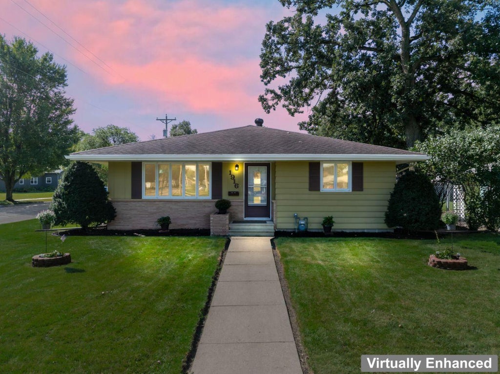 Photo of 1916 6th Avenue SE, Austin, MN 55912 (MLS # 7138468)