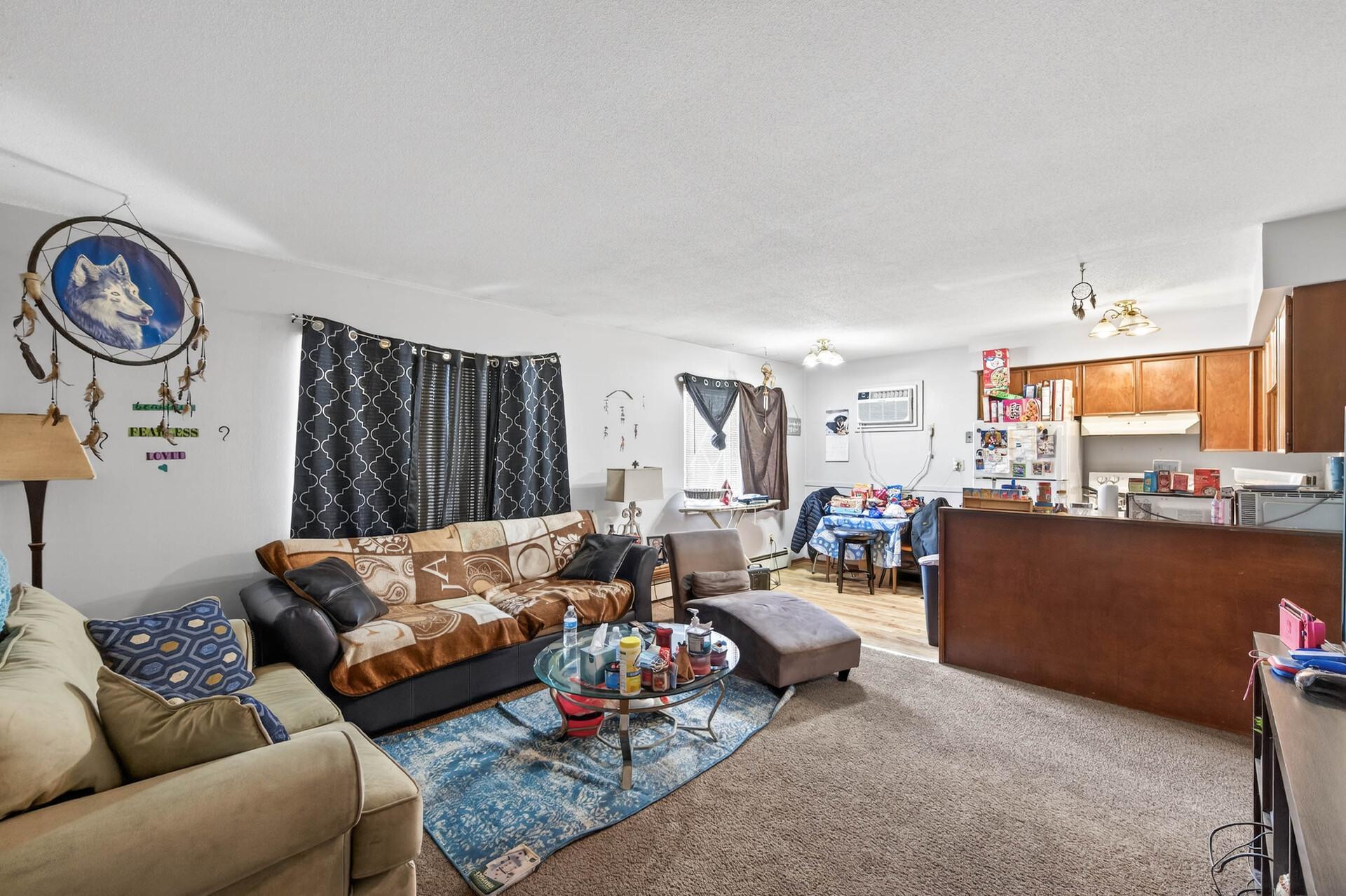 2725 Virginia Avenue N