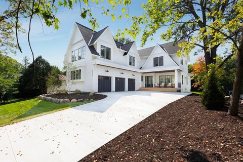 20395 Park Place Deephaven MN 55331