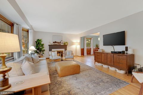 200 Heritage Circle N Burnsville MN 55337