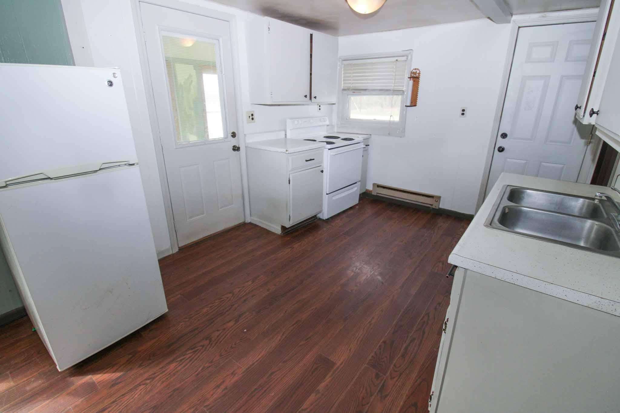 121 Washington Street W
