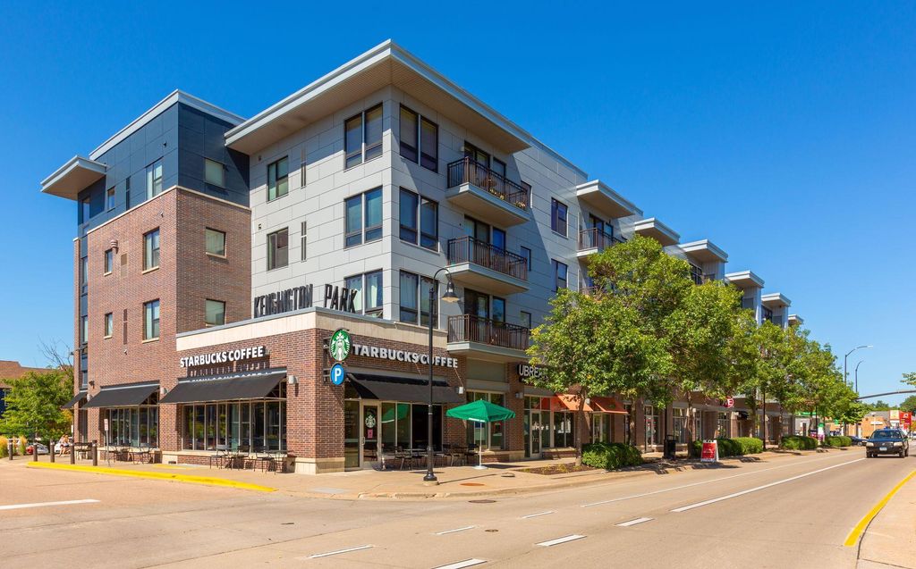 Photo of 7600 Lyndale Avenue S #414, Richfield, MN 55423 (MLS # 7030108)