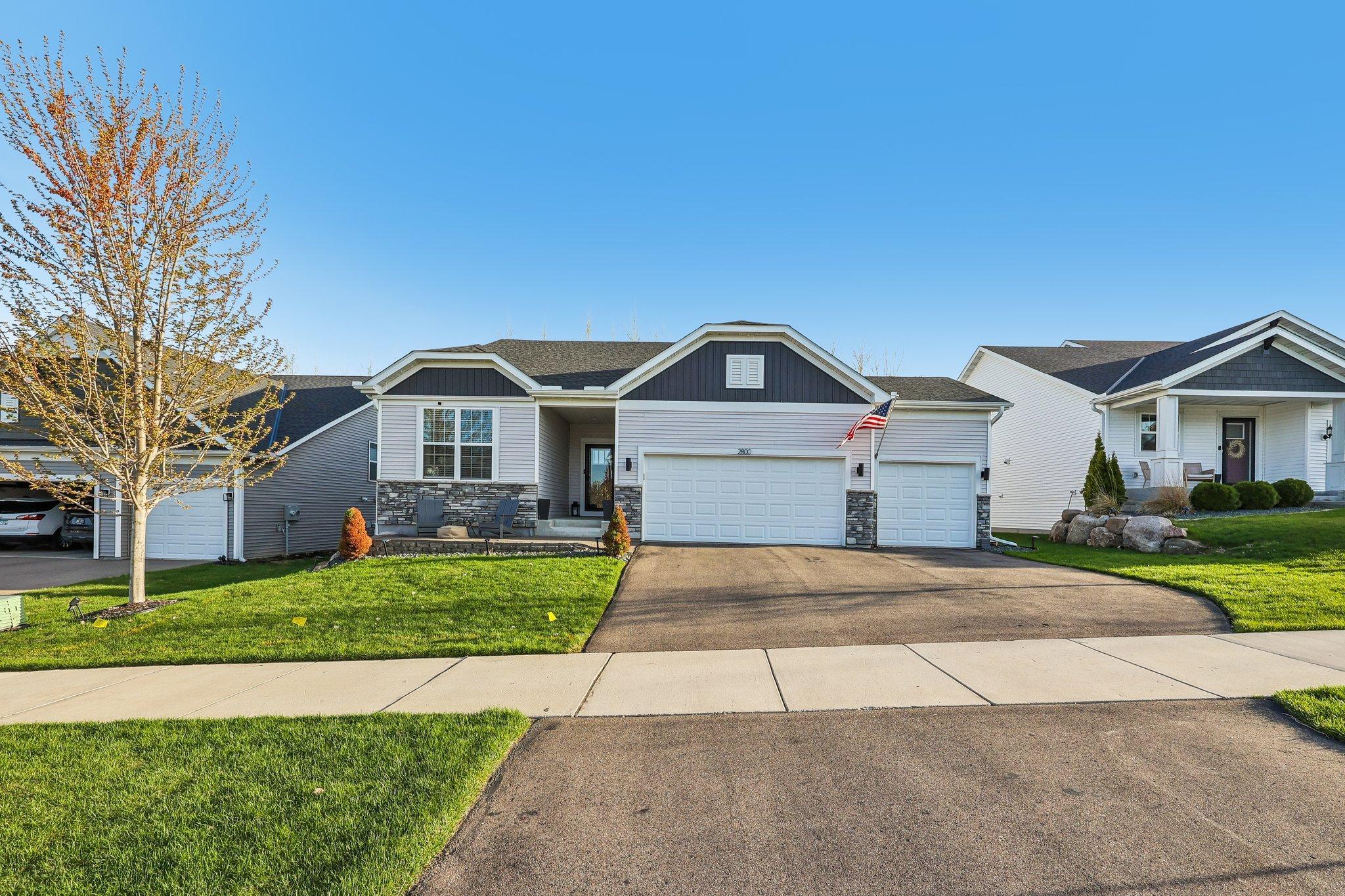 2800 Isabelle Drive