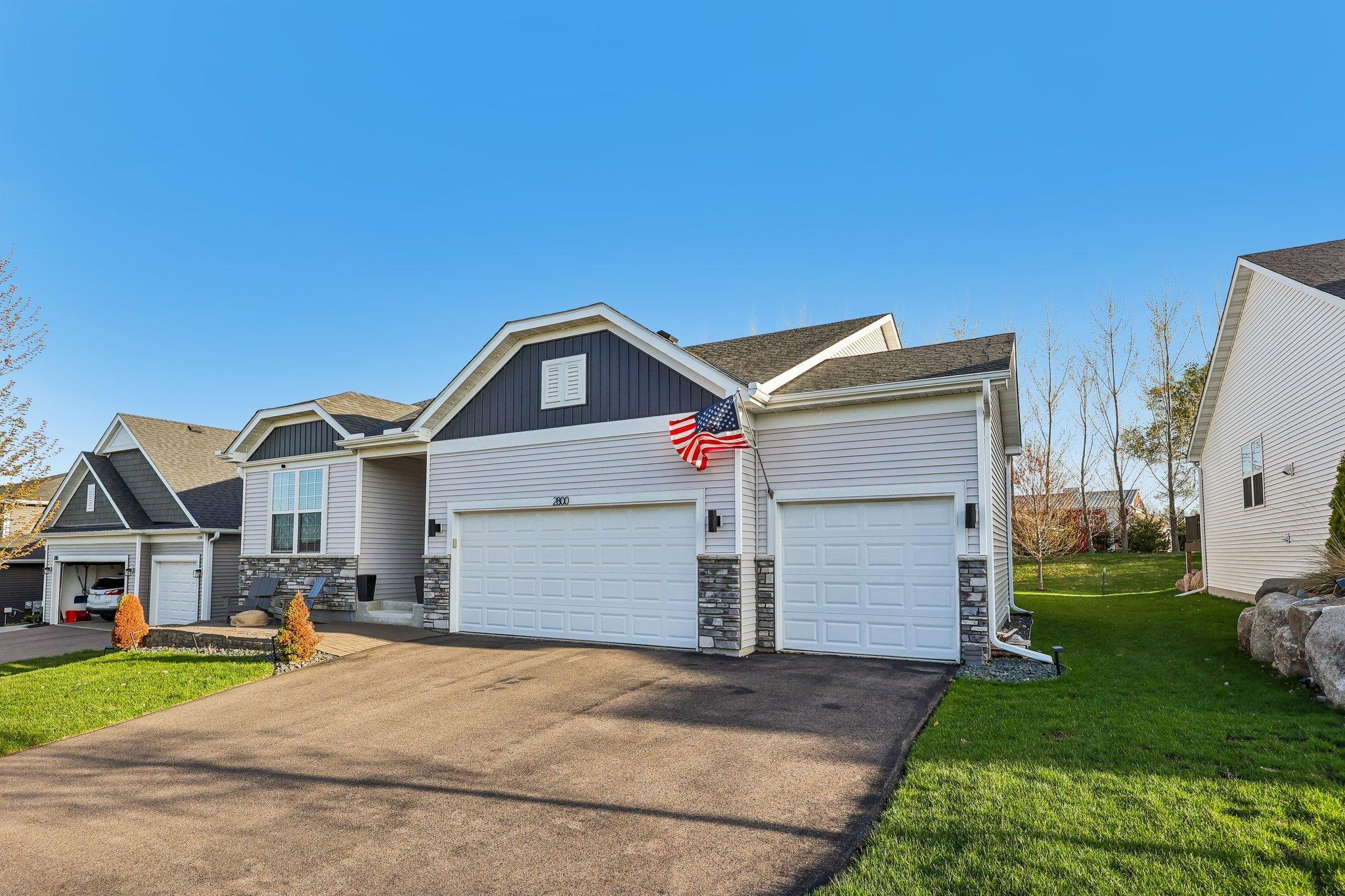 2800 Isabelle Drive