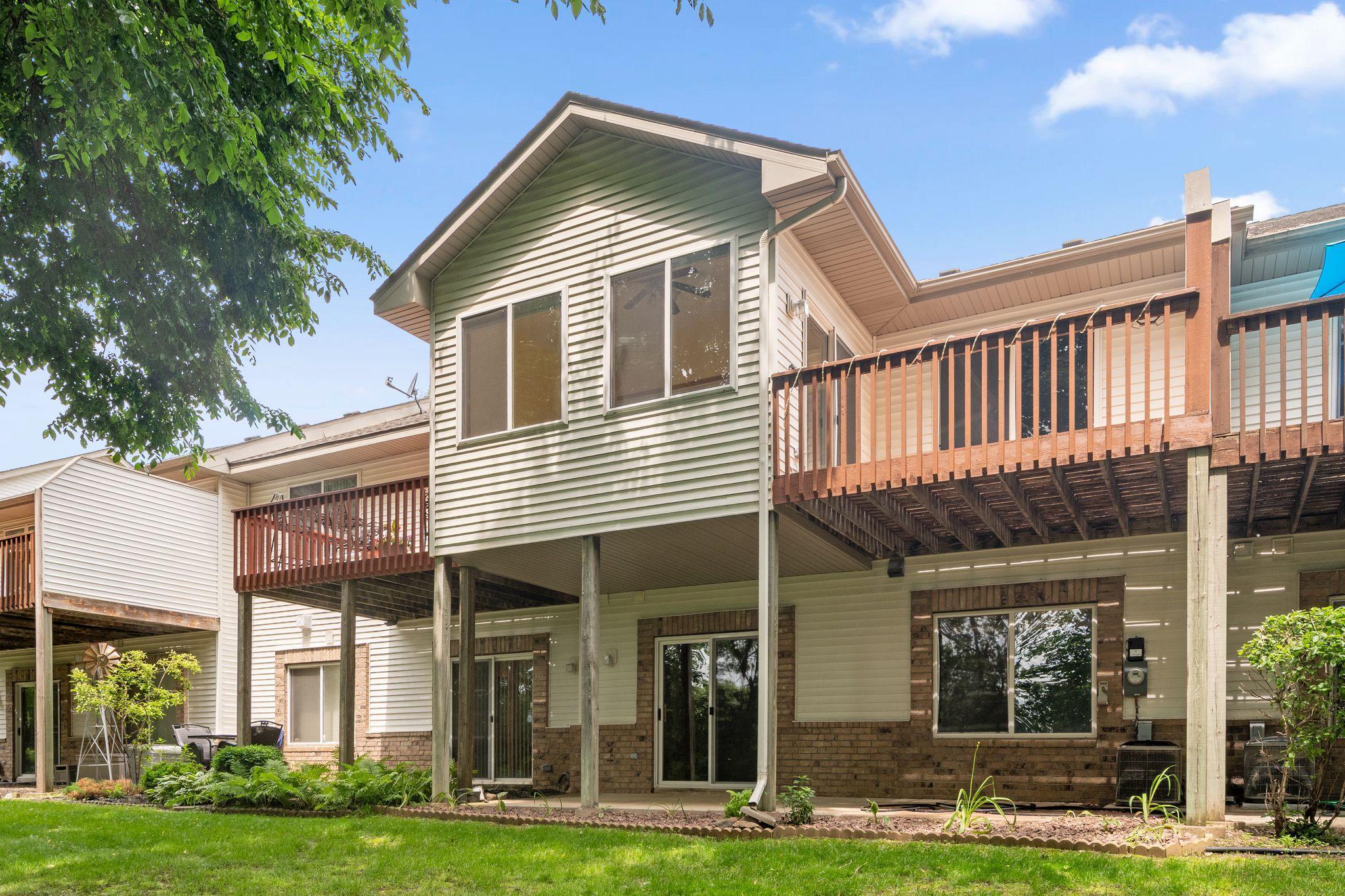 14208 Heritage Lane