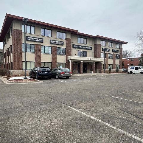 1912 Lexington Avenue N Roseville MN 55113