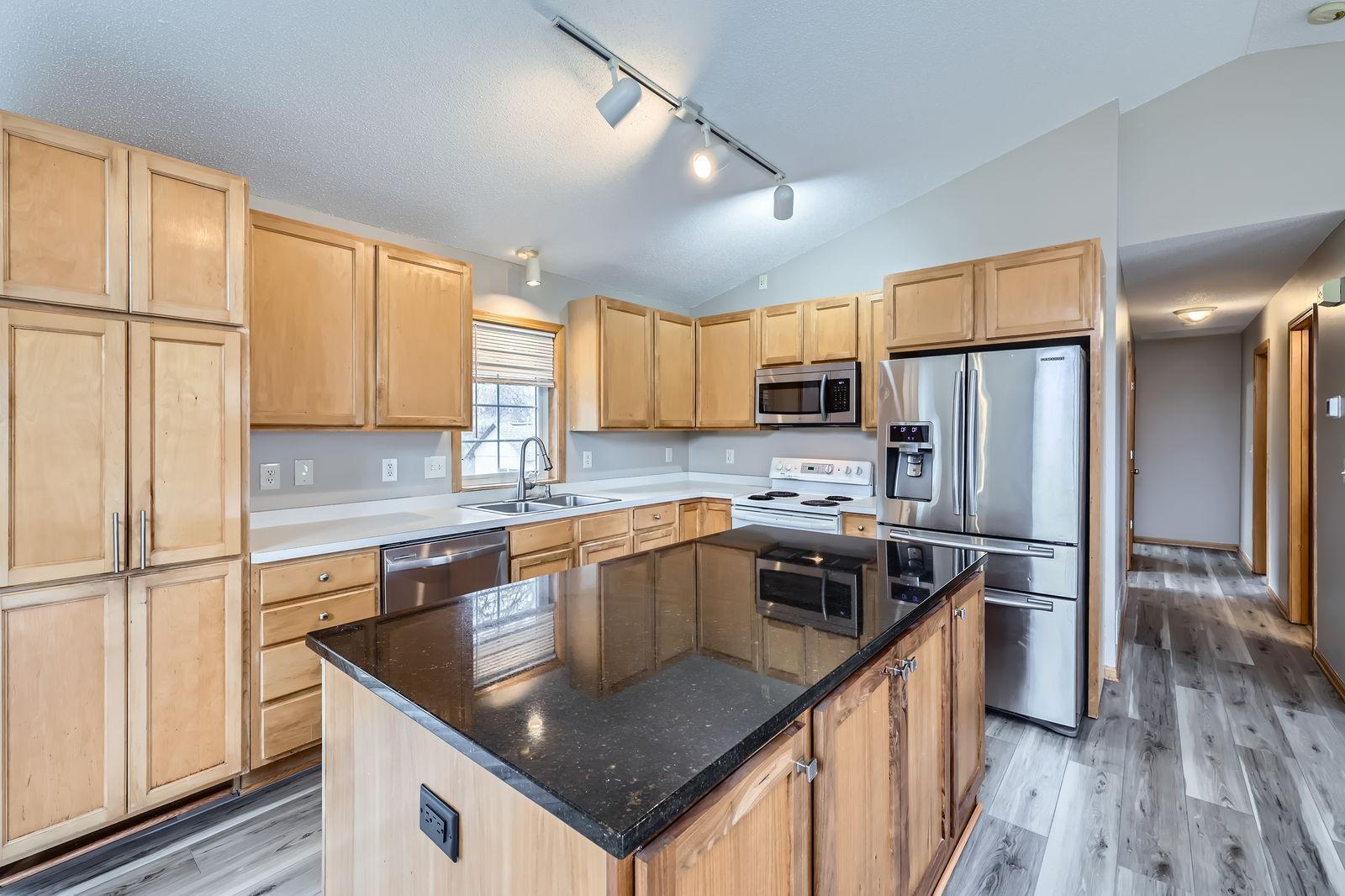 12740 Eveleth Path