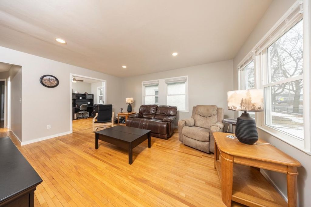 Photo of 1328 5th Avenue S, South Saint Paul, MN 55075 (MLS # 7019834)