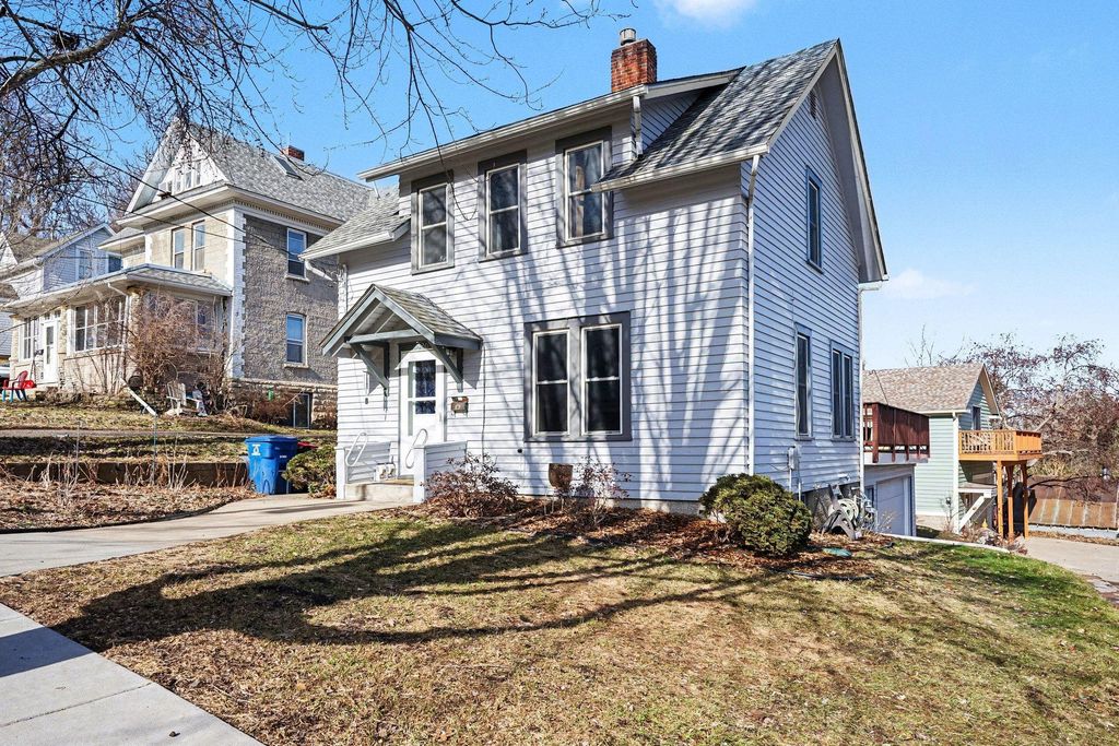 Photo of 520 10th Street, Red Wing, MN 55066 (MLS # 7034000)