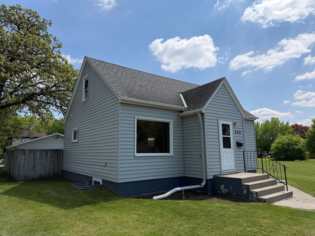 Photo of 509 17th Street S, Benson, MN 56215 (MLS # 7078035)