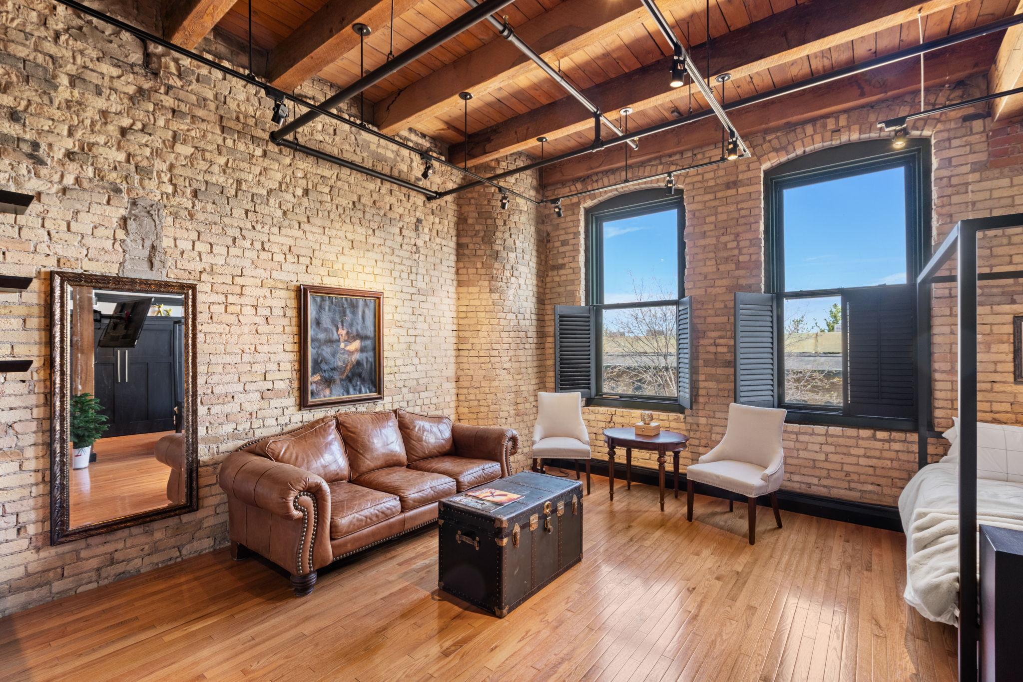 400 N 1st Street 305