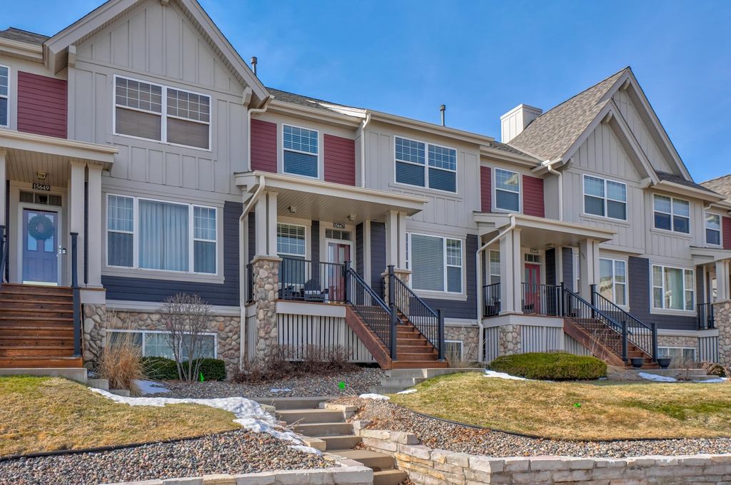 Photo of 15647 Eaglewood Lane #1502, Apple Valley, MN 55124 (MLS # 7018483)