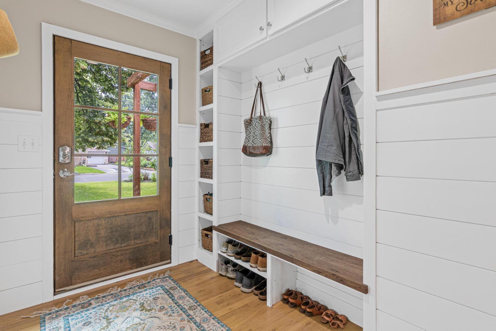 Photo of 8332 11th Avenue S, Bloomington, MN 55420 (MLS # 7100561)