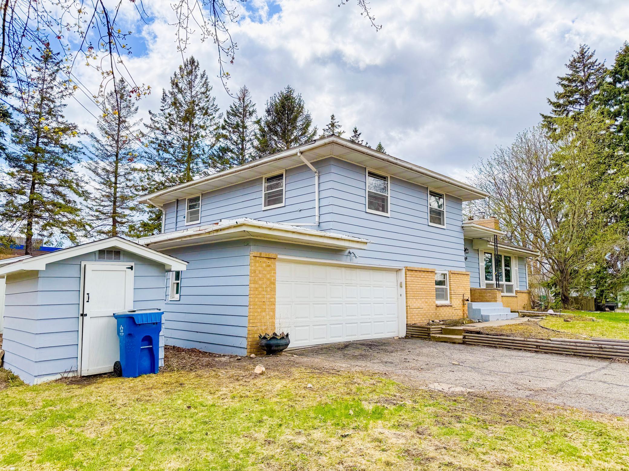 1014 Sunnyview Lane