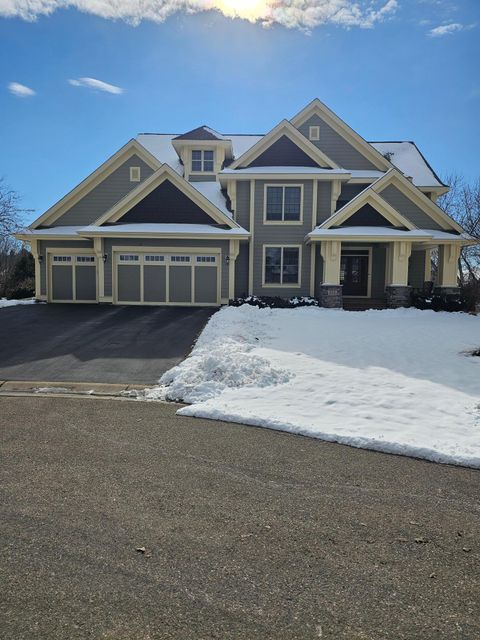 572 Spruce Circle Eagan MN 55123