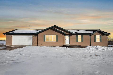 W934 510th Avenue Elmwood WI 54740