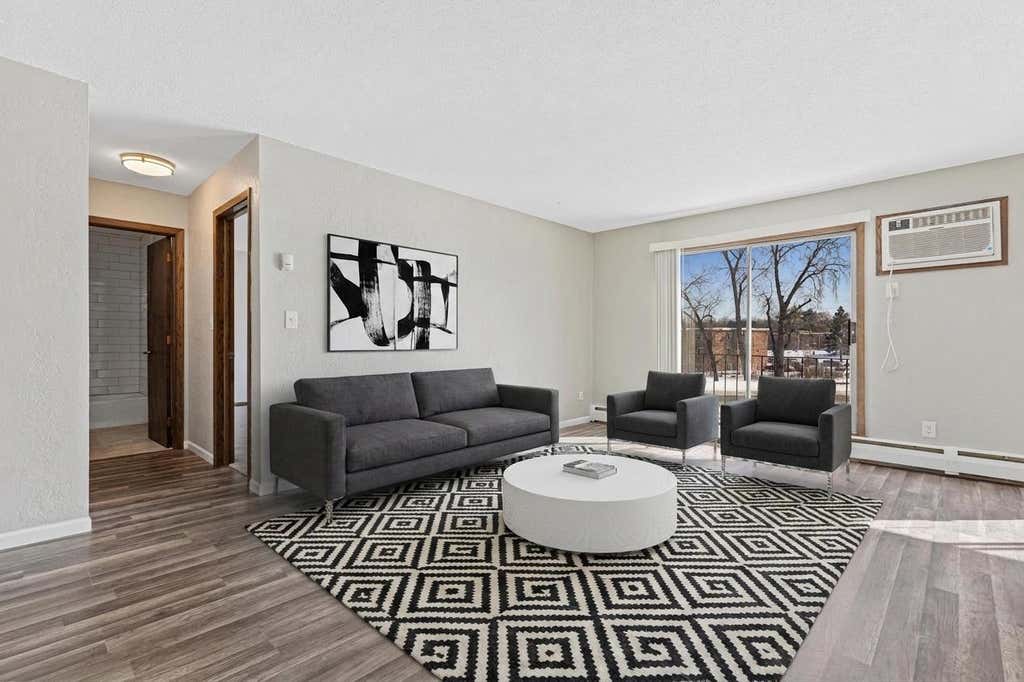 Photo of 2210 Eldridge Ave AVE E #201, North Saint Paul, MN 55109 (MLS # 7133199)