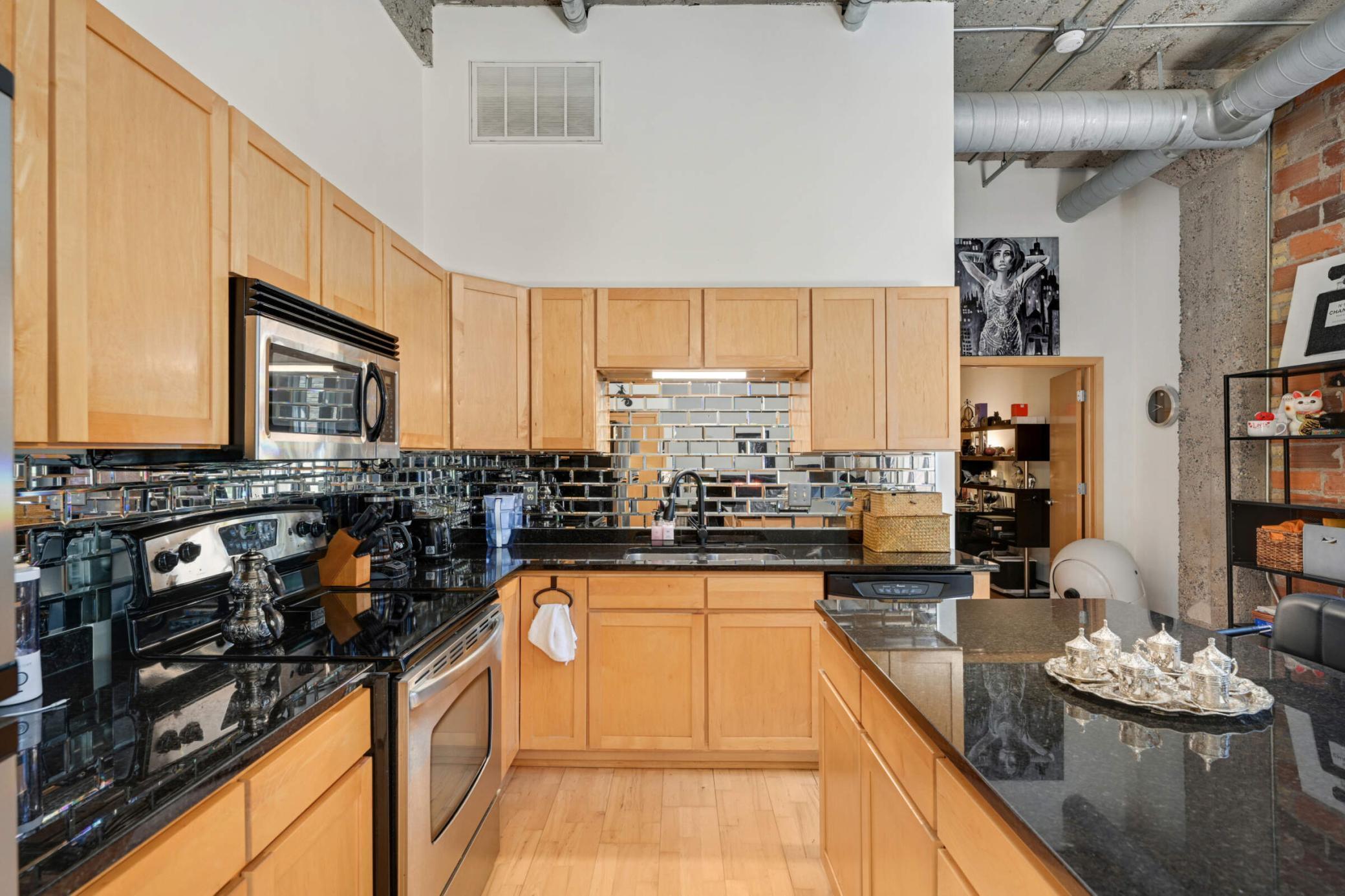 521 S 7th Street 311