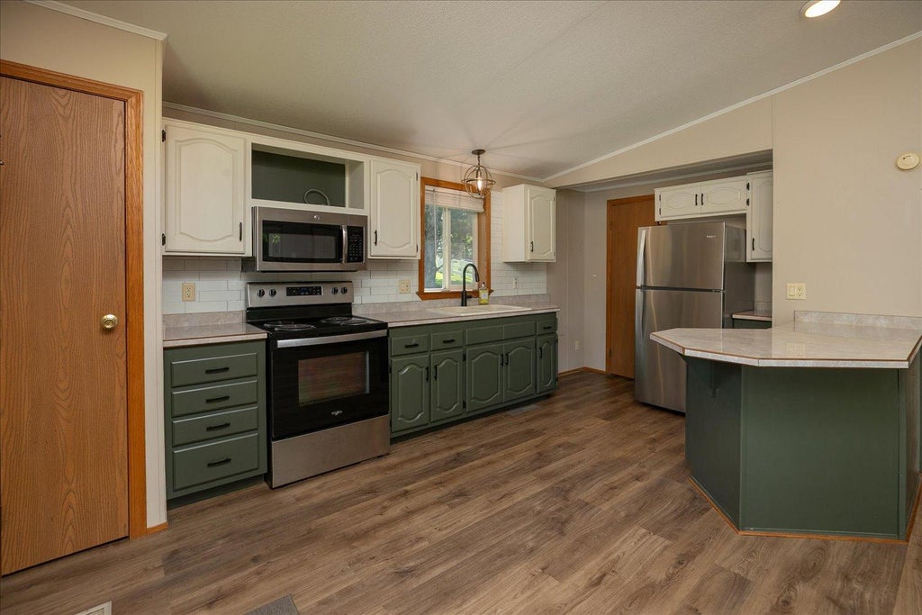 Photo of 7300 30th Street SE, Eyota, MN 55934 (MLS # 7110778)