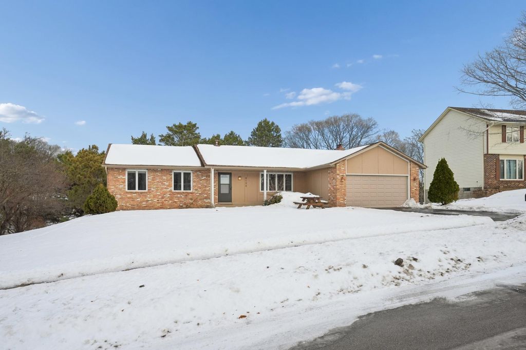 Photo of 8124 W 103rd Street, Bloomington, MN 55438 (MLS # 7001311)