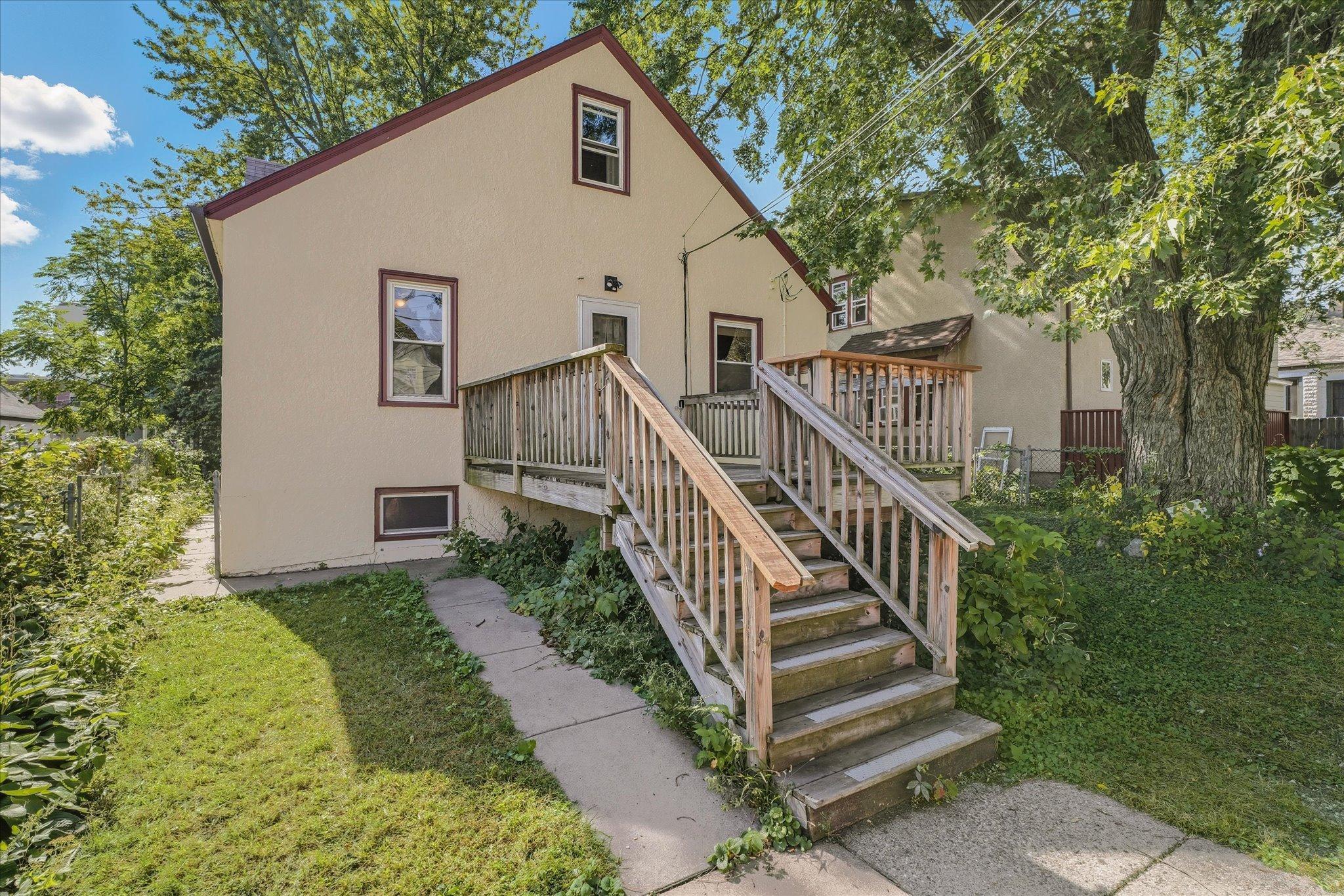 1239 Sherburne Avenue