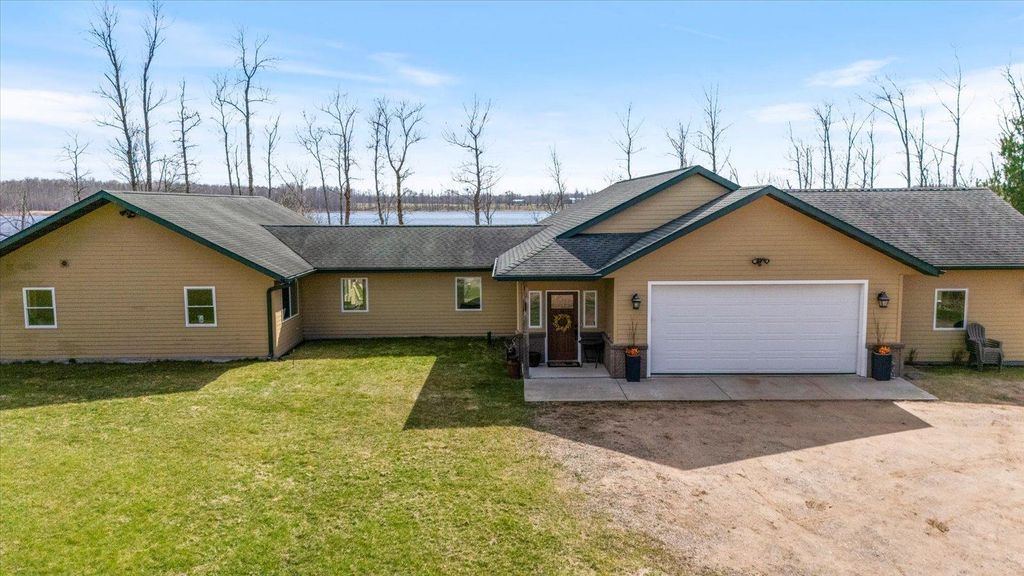 Photo of 31487 Malbay Road, Cohasset, MN 55721 (MLS # 7022500)