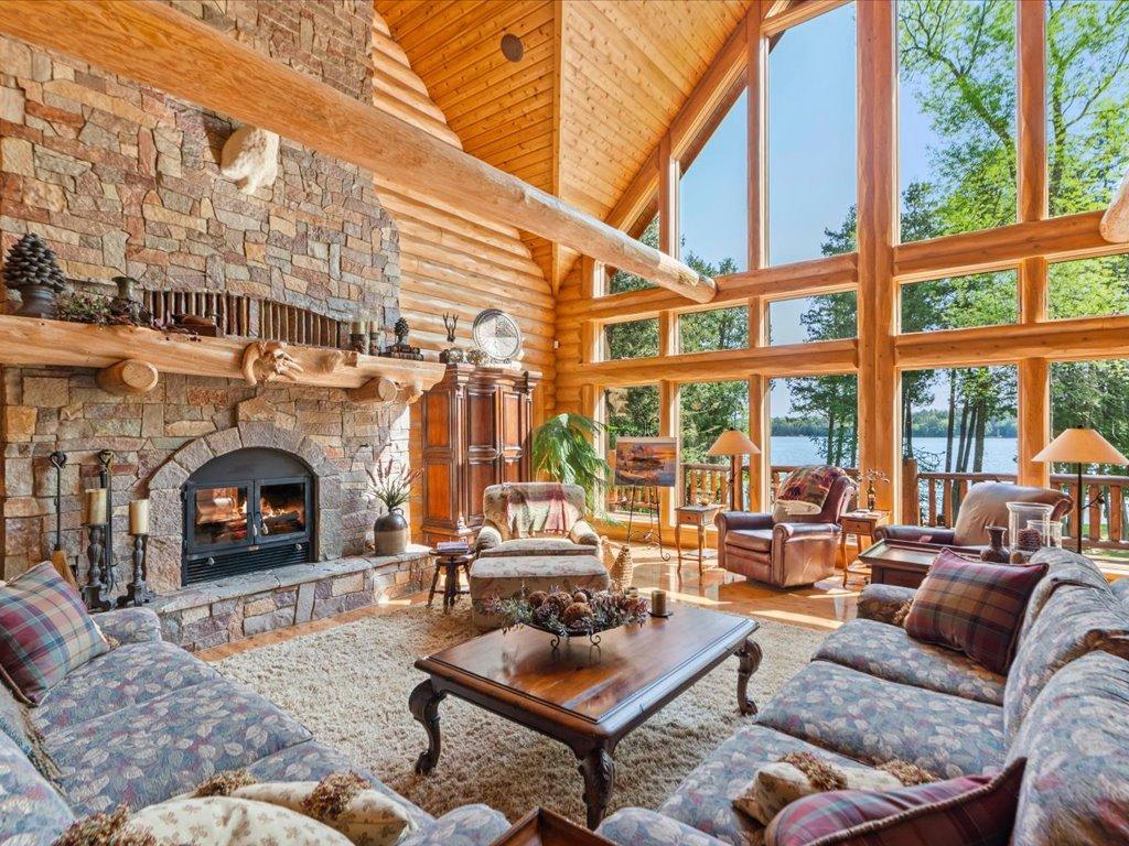 Thunder Lake Log Home Interior