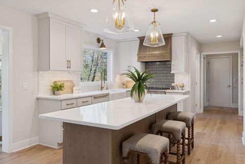 350 Ferndale Road N Wayzata MN 55391