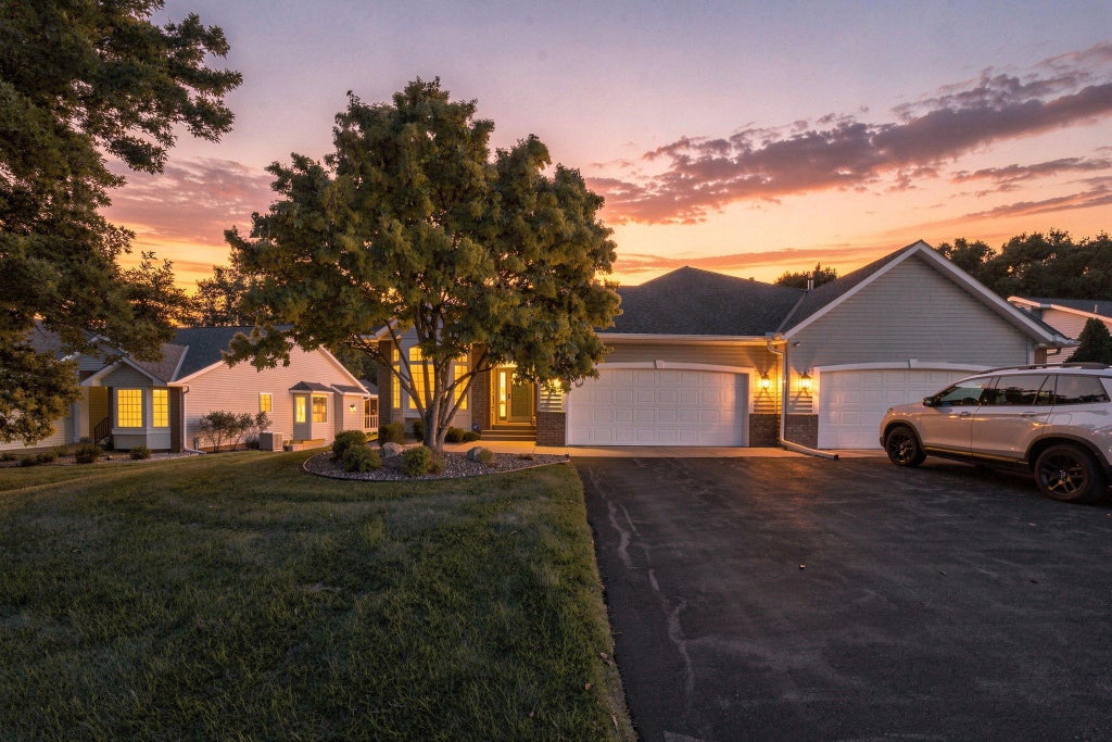 Photo of 239 Wildflower Court, Vadnais Heights, MN 55127 (MLS # 7142128)
