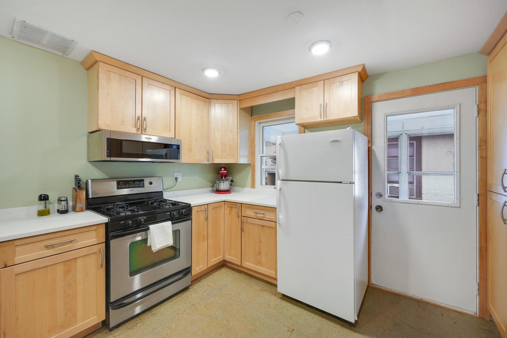 Photo of 210 W 43rd Street, Minneapolis, MN 55409 (MLS # 7140925)