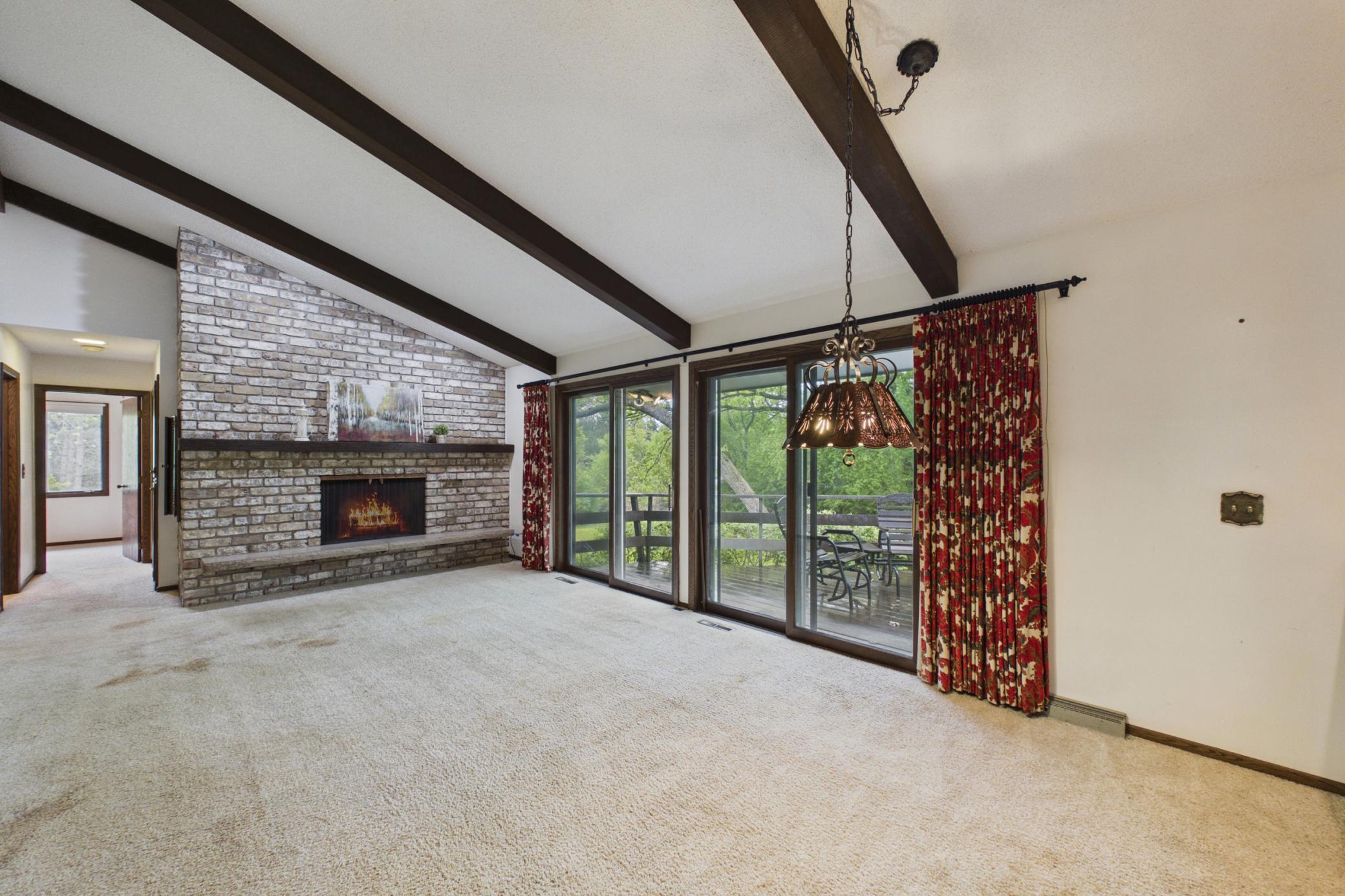 13645 Greenwood Trail N