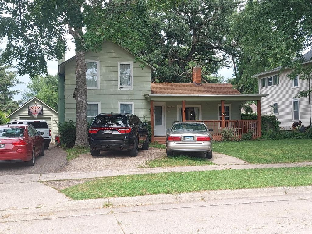 Photo of 234 E School Street, Owatonna, MN 55060 (MLS # 7006936)