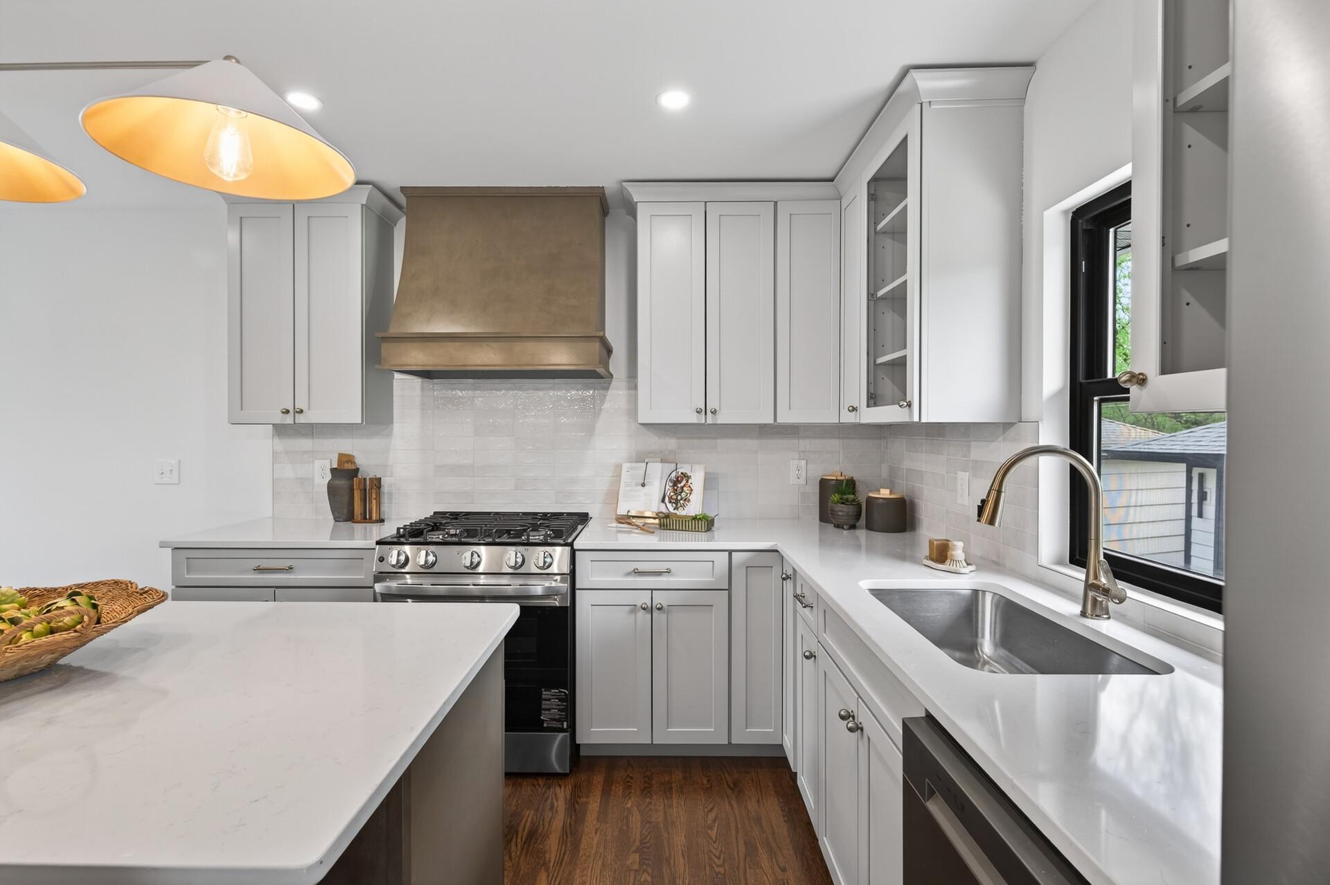 2554 Pennsylvania Avenue S