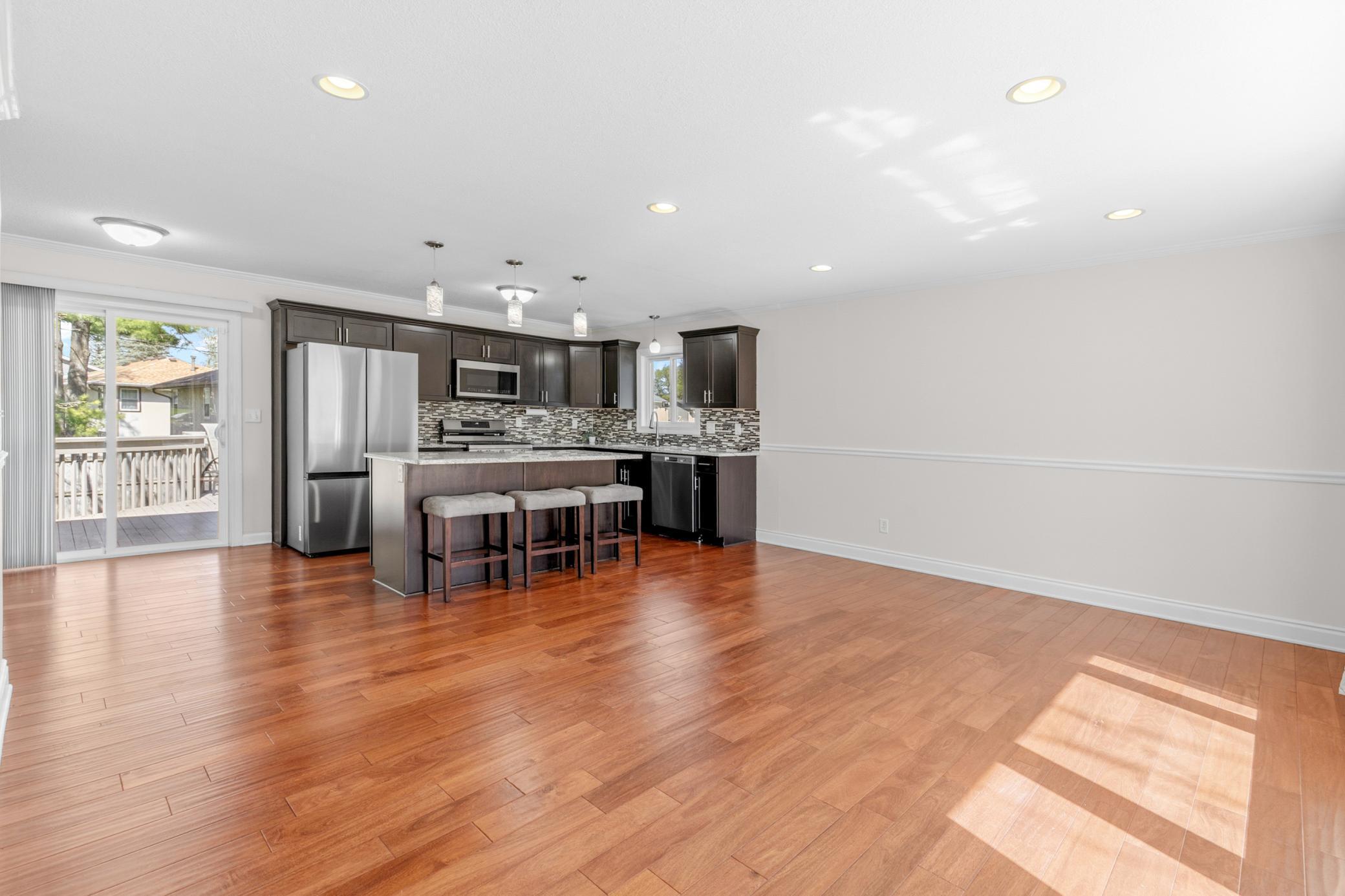 6500 Annapolis Lane N