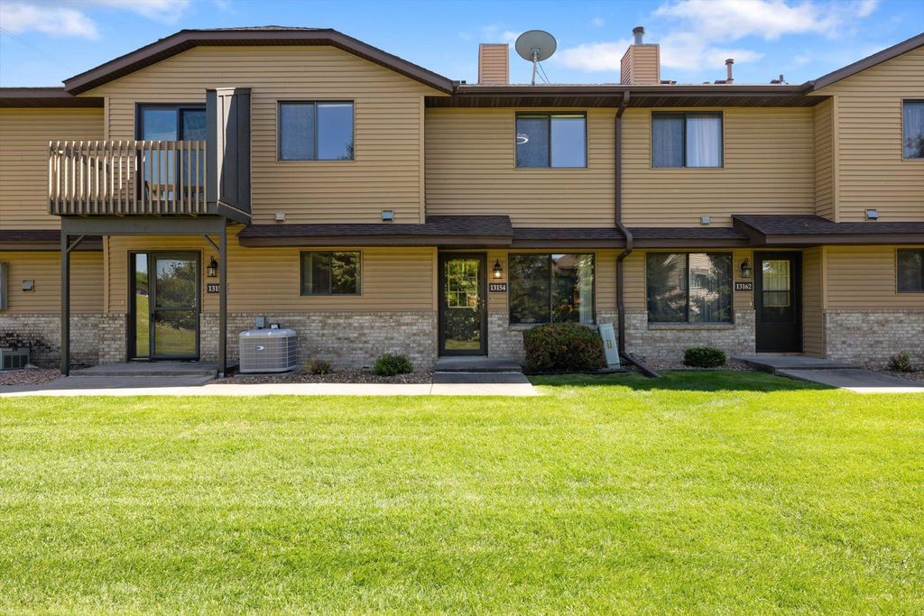 Photo of 13154 90th Place N, Maple Grove, MN 55369 (MLS # 7078537)