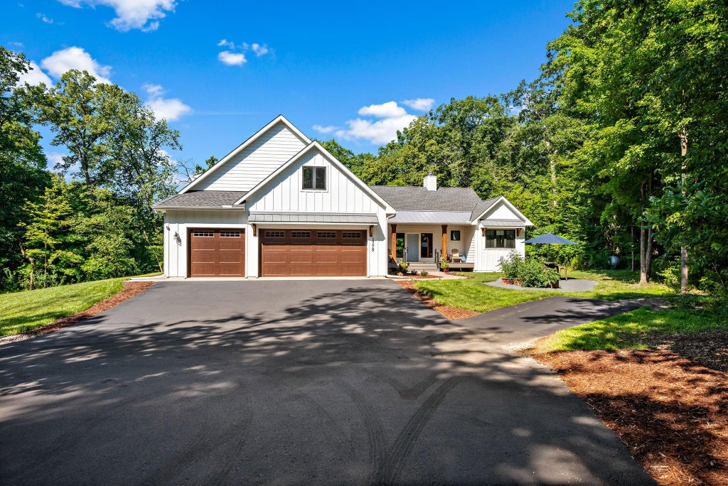 Photo of 1775 Retreat Circle, Minnetrista, MN 55364 (MLS # 7111169)