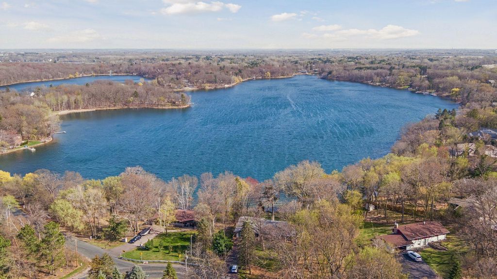 Photo of 7831 50th Street N, Lake Elmo, MN 55042 (MLS # 7052350)