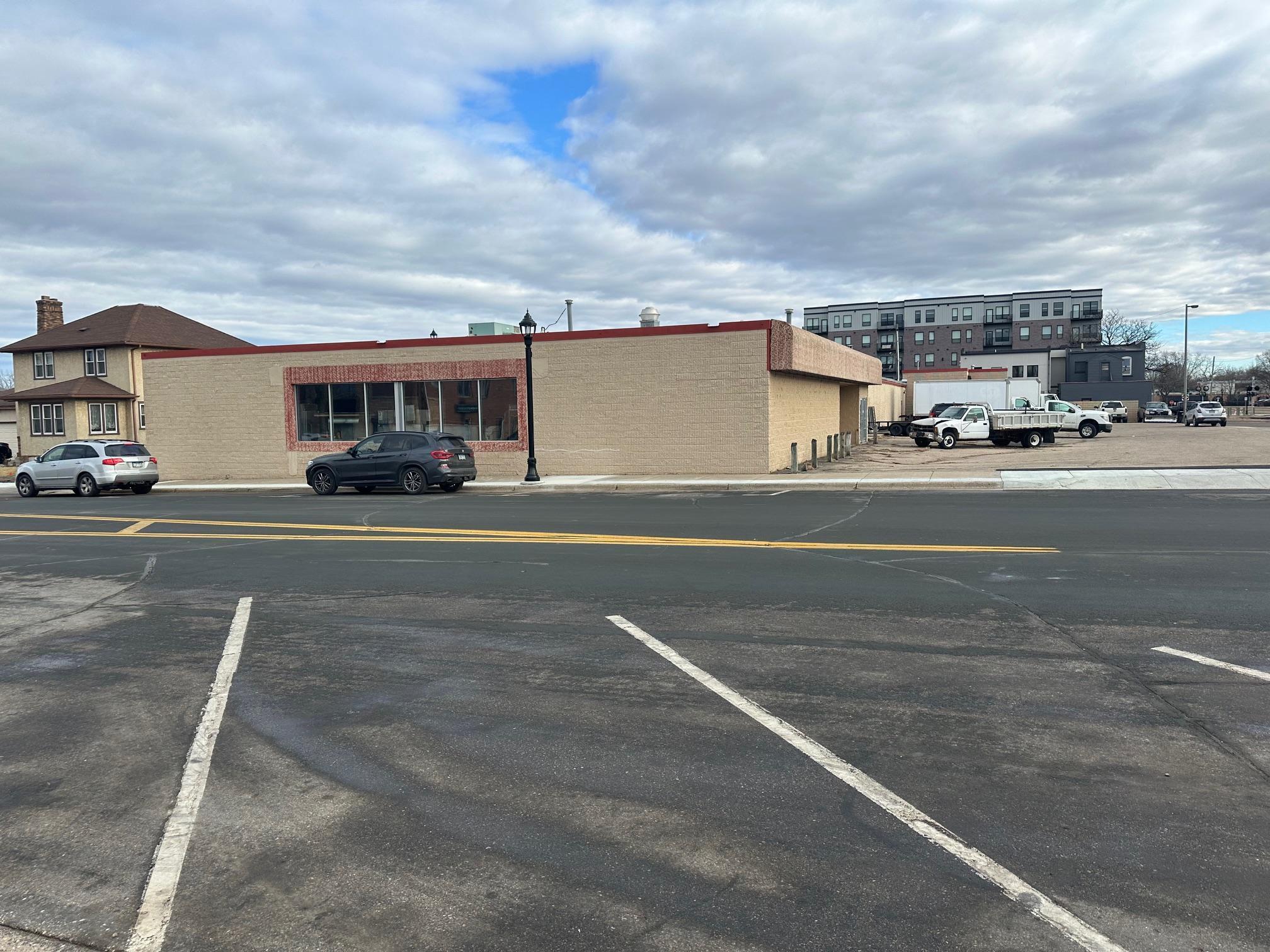 123 2nd Avenue W