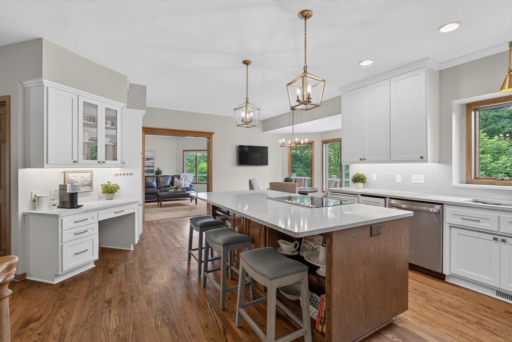 Photo of 815 Promontory Place, Eagan, MN 55123 (MLS # 7093267)