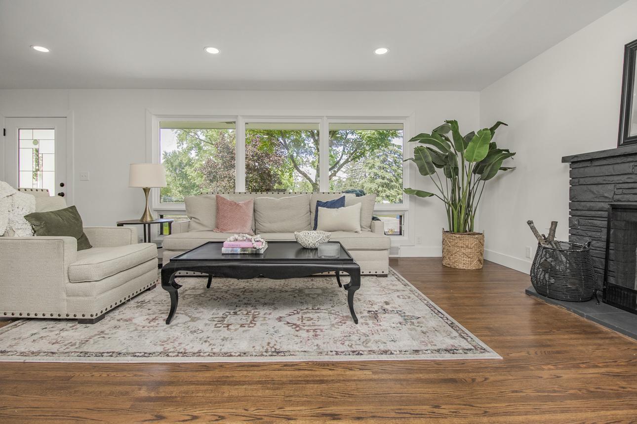 2307 Sherwood Circle
