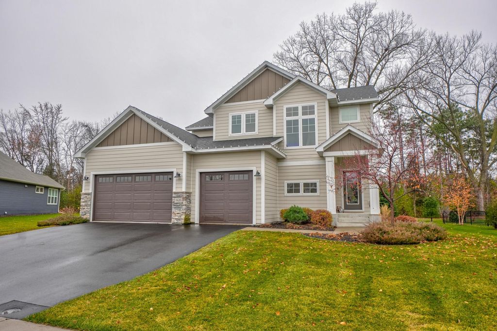 Photo of 1426 Lee Circle, Hudson, WI 54016 (MLS # 7055910)